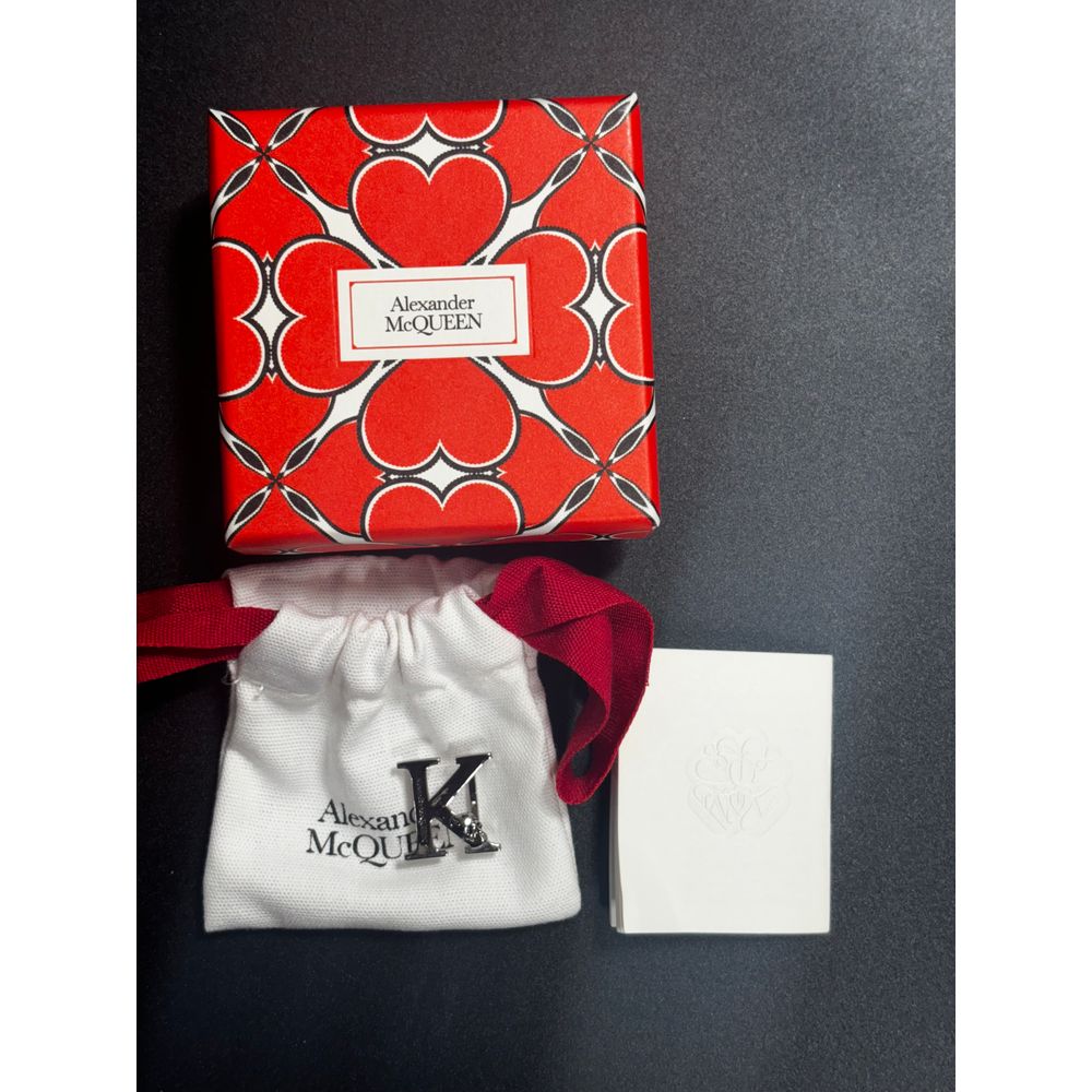 Alexander Mcqueen Nib Alphabet Skull Sneaker Charm Gold Color Letter K 79$
